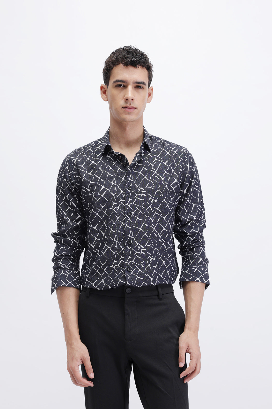 OCEAN BLACK WHITE ABSTRACT PRINT SHIRT