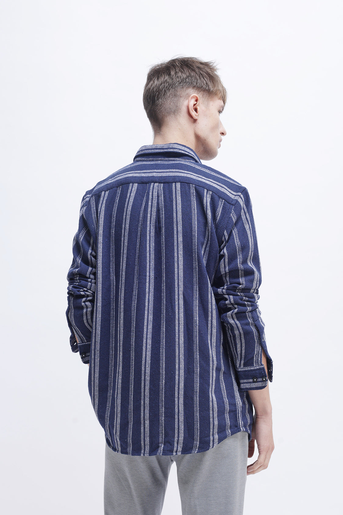 MOUNT WHITE NAVY STRIPES SHIRT
