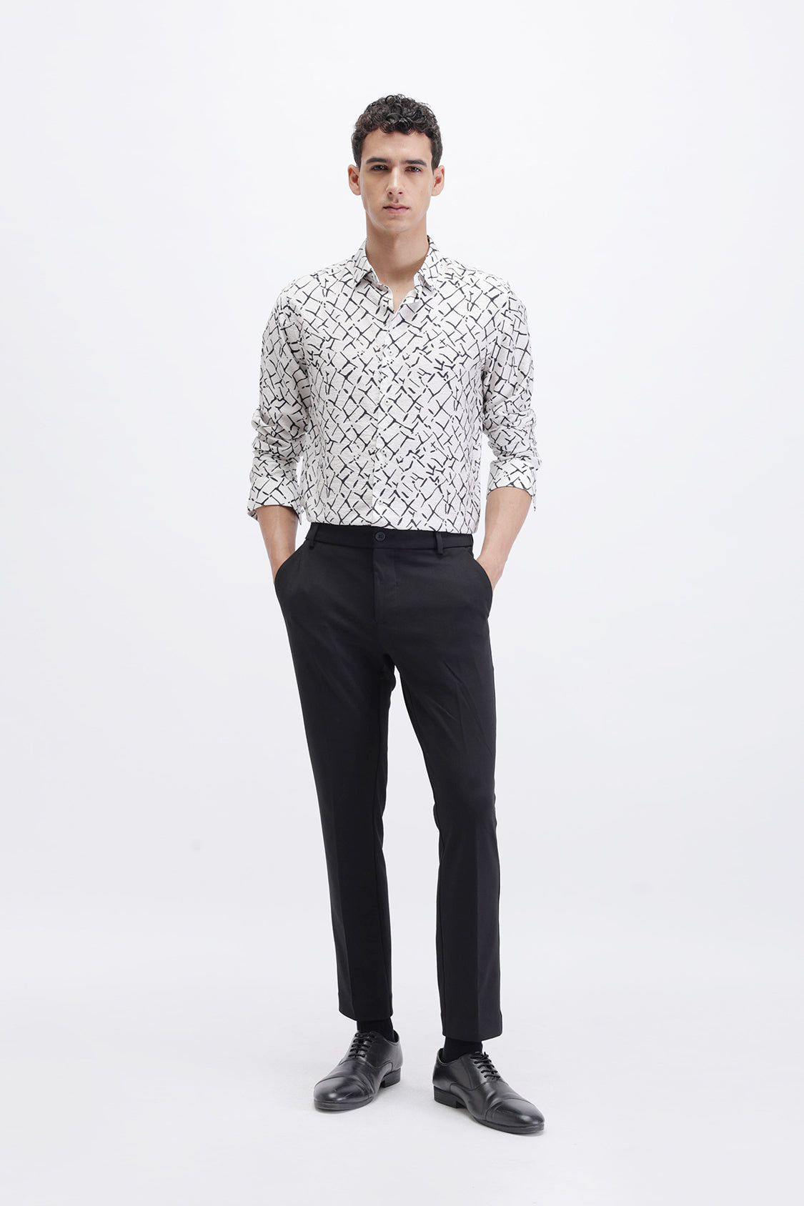 OCEAN WHITE BLACK ABSTRACT PRINT SHIRT