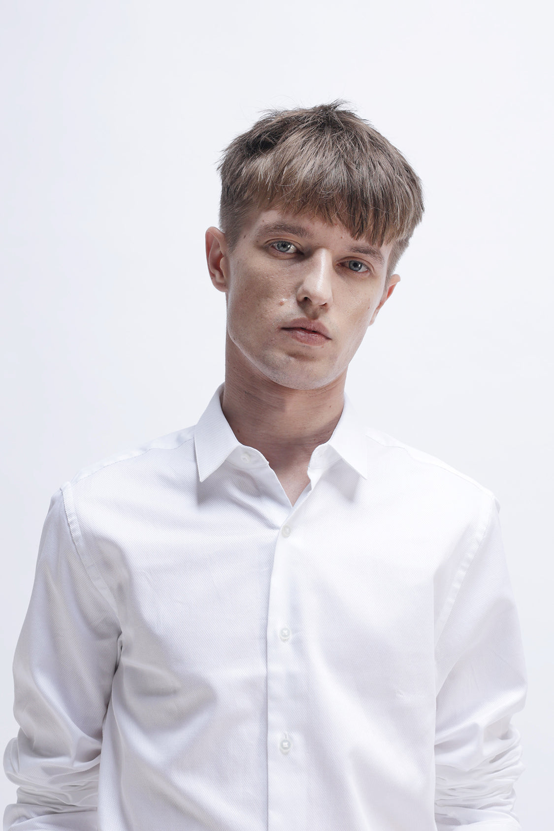 SLIM FIT TEXTURED SHIRT